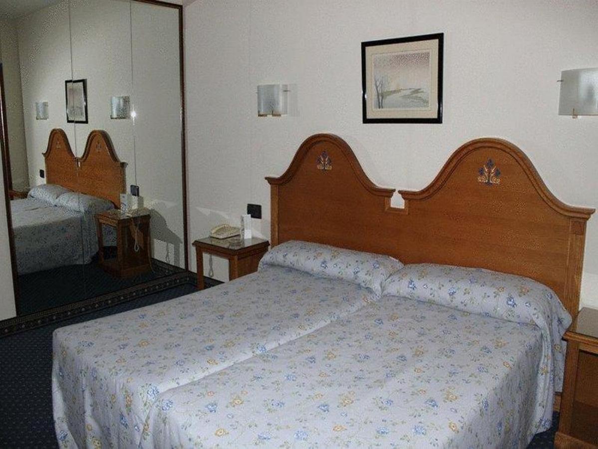 Hotel Ébora by Vivere Stays Talavera de la Reina Esterno foto