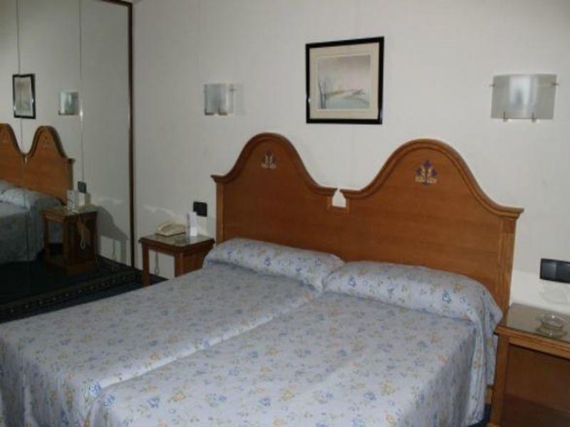 Hotel Ébora by Vivere Stays Talavera de la Reina Esterno foto