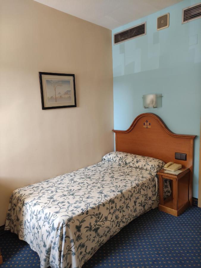 Hotel Ébora by Vivere Stays Talavera de la Reina Esterno foto